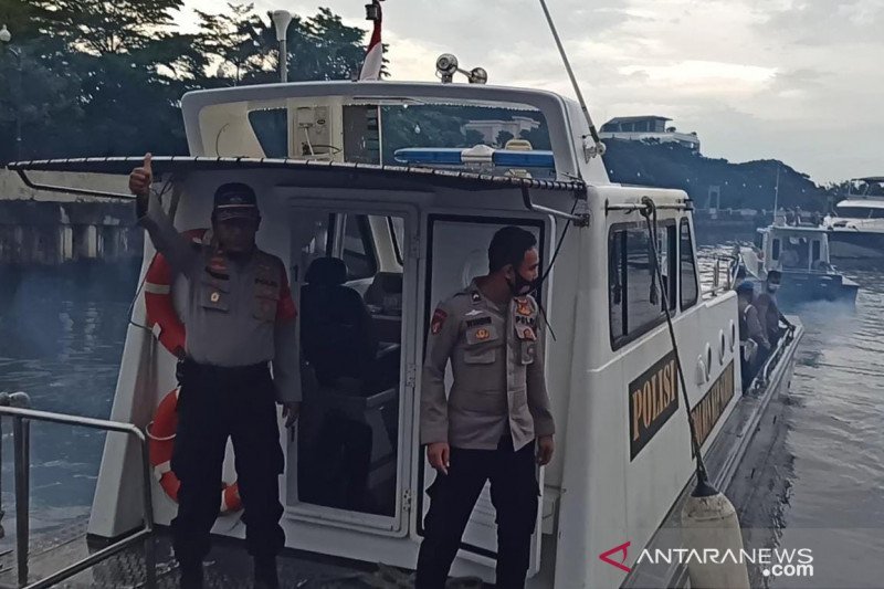 Polres Kepulauan Seribu Bawa Dua Kapal Cek Lokasi Pesawat Jatuh