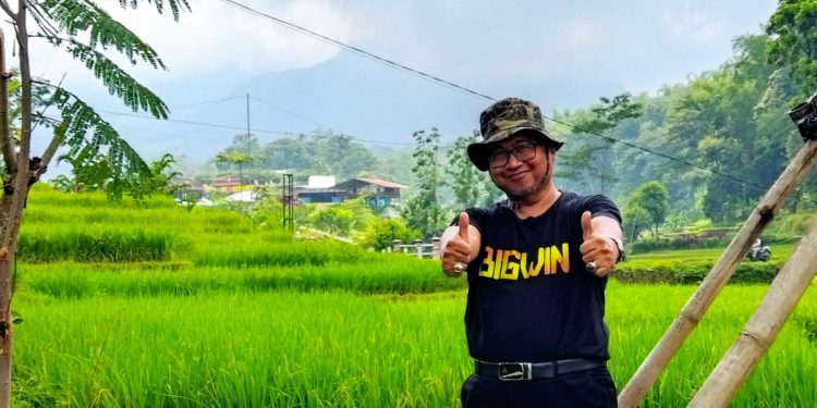 Bahagia Itu Sederhana