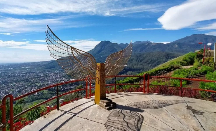 5. Taman Langit Gunung Banyak