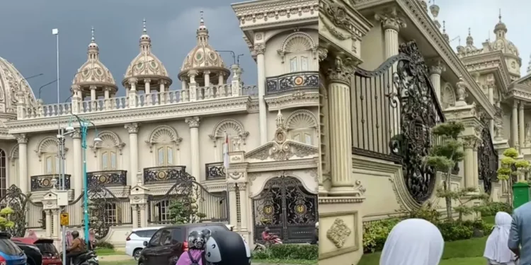 Penampakan Luar Rumah Mewah Sultan Sidoarjo