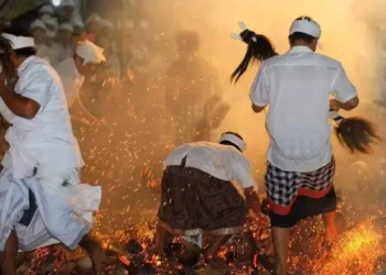 Tari Sanghyang Jaran