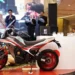 Rektor ITS Prof Ir Bambang Pramujati ST MScEng PhD (kanan) saat meresmikan motor listrik inovasi ITS yang bernama EV-A di perhelatan SINOX-01 Kolaborasi ITS dan Unair