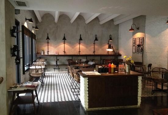 Rekomendasi Kafe Hits di Surabaya yang Wajib Dicoba