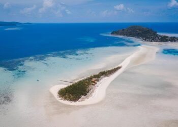 Pulau Bawean: Surga Indah di Tengah Laut Jawa