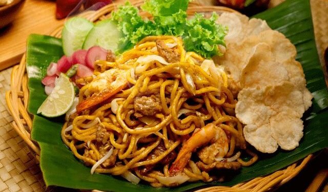 Mie Aceh: Kuliner Pedas dan Kaya Rempah Asli Indonesia