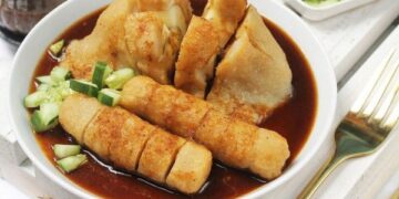 Pempek Palembang: Ikon Kuliner Sumatera Selatan