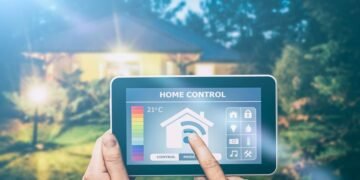 Teknologi Rumah Pintar: Lampu Otomatis dan Keamanan Digital