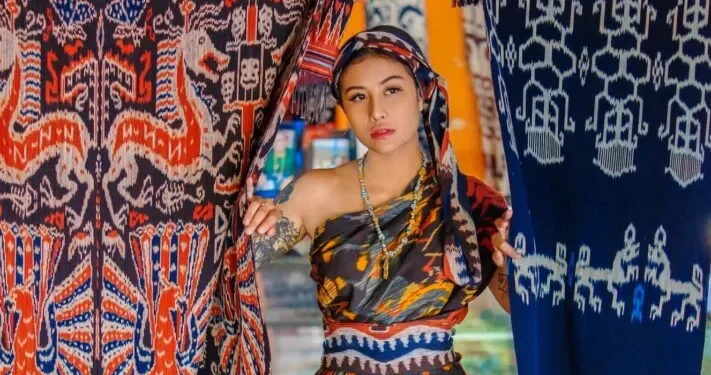 Tenun Ikat Sumba: Karya Seni yang Menjaga Tradisi